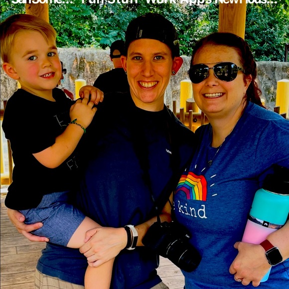 Meet your Posher, Ashley - Picture 1 of 7